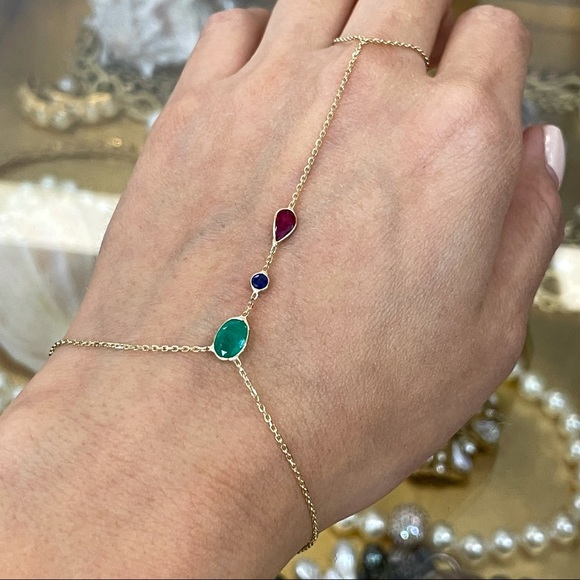 Stunning Emerald Sapphire Ruby Hand Chain in solid 14k Yellow Gold - Picture 2 of 4